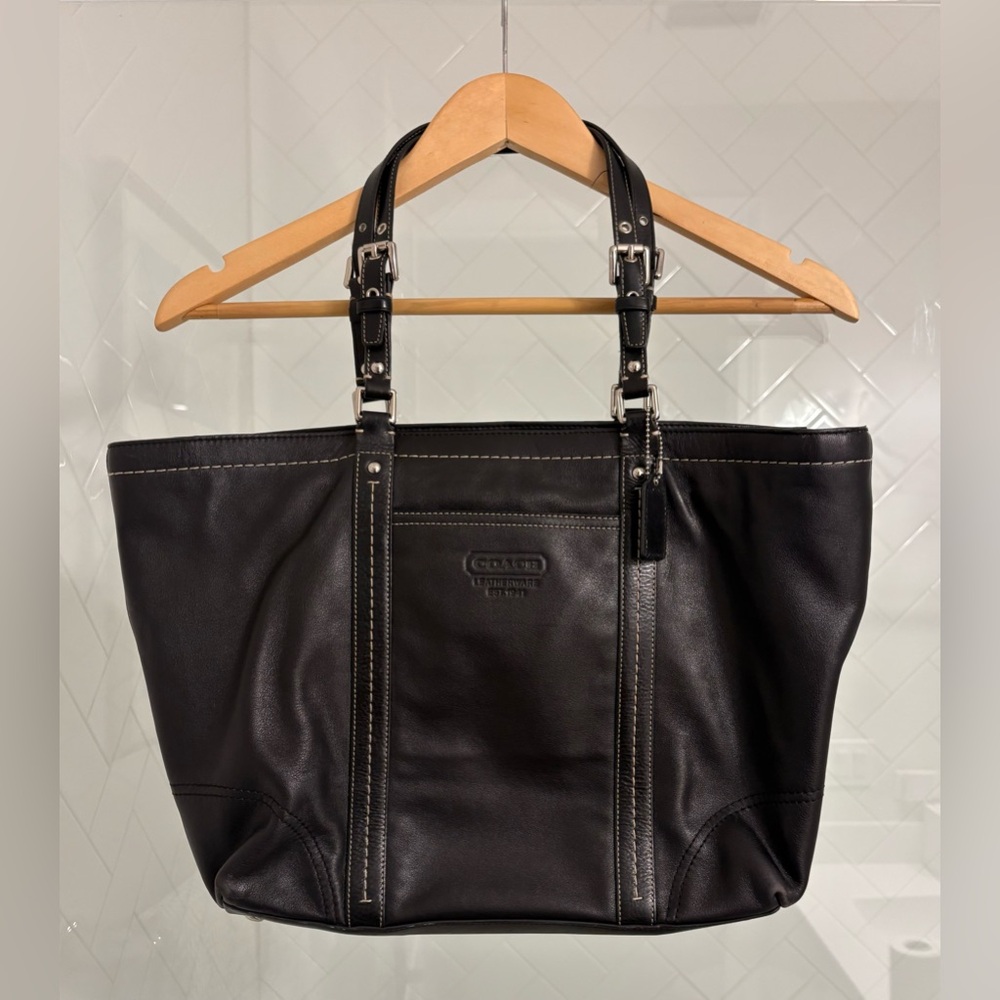 COACH • Black Tote Bag